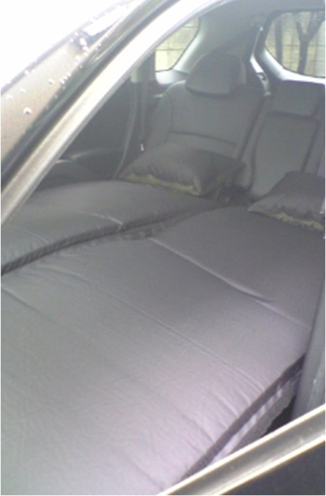 MITSUBISHI OUTLANDER & Car Camping Air matress