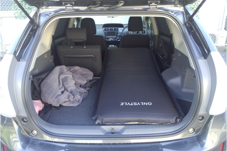 TOYOTA PRIUS V& Car Camping Air matress